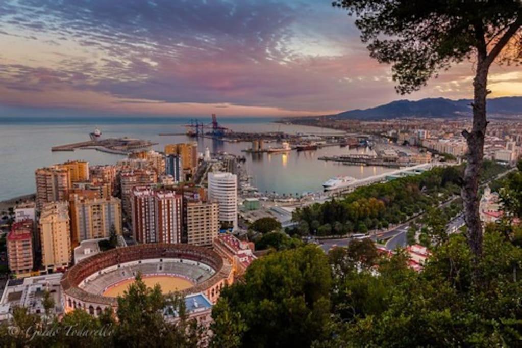 Апартаменты Malaga Center Экстерьер фото