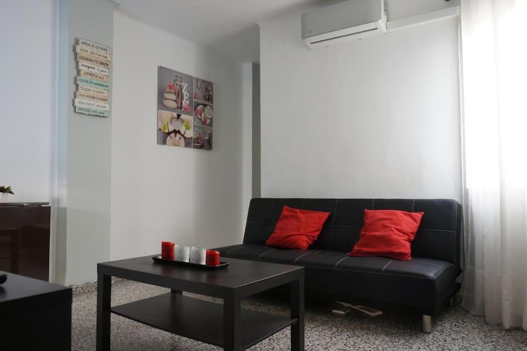 Апартаменты Malaga Center Экстерьер фото